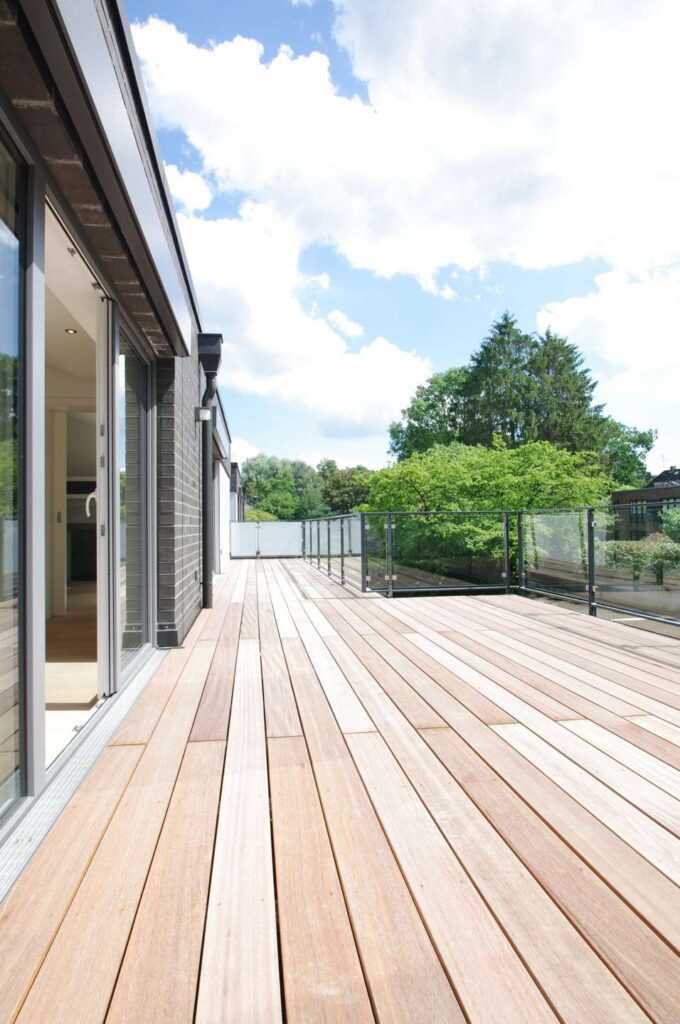 Attraktive 4-Zimmer-Neubau-Wohnung mit exklusiver Dachterrasse in Sackgassenlage!