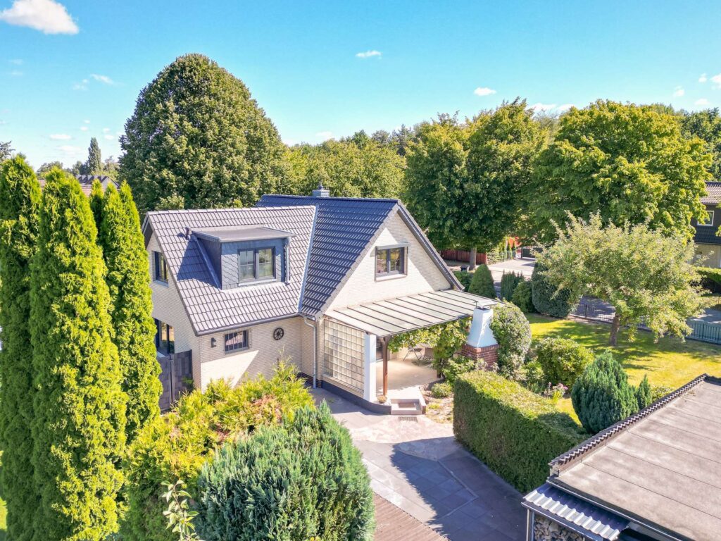 Top modernisiertes Einfamilienhaus in bevorzugter Wohnlage von Glinde!