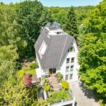 Exklusive Dachterrassenwohnung über zwei Ebenen in Hamburg-Blankenese!