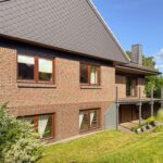 Familiengerechtes Einfamilienhaus mit viel Platzangebot in Feldrandlage!