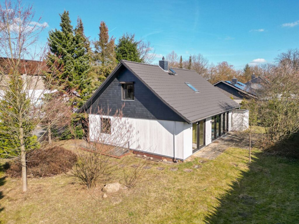 Familiengerechtes 5-Zimmer-Einfamilienhaus in schöner Wohnlage!!