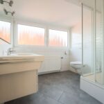 Umfangreich modernisiertes verbundenes Einfamilienhaus in schöner Wohnstraße!